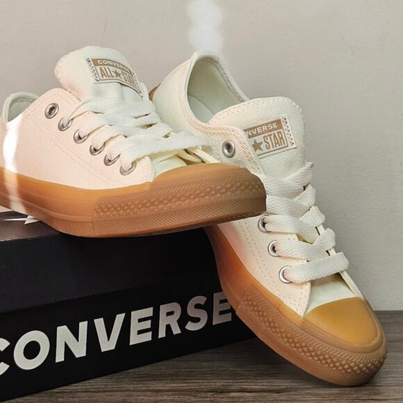 Converse Women's CTAS Heavy Canvas Oxfords Size 6.5 A10512C NWT - Picture 1 of 9